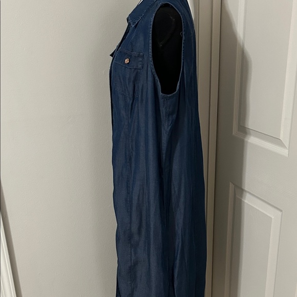 NWT Chico's Size 2.5 (regular size L) Sleeveless Denim Maxi Dress - Picture 3 of 8